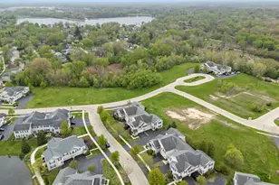609 Arbor Cir, Lakemoor, IL 60051 - Photo 29