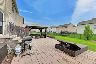 735 Glenwood Dr, South Elgin, IL 60177 - Photo 31
