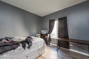 1995 W Meadowview Dr, Round Lake, IL 60073 - Photo 17