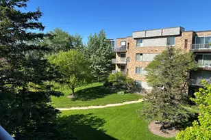 909 E Kenilworth Ave, Palatine, IL 60074 - Photo 11