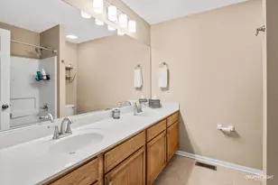 2732 Lahinch Dr, Aurora, IL 60503 - Photo 21