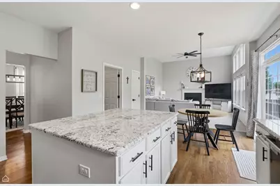 628 Manhattan Circle, Oswego, IL 60543 - Photo 15