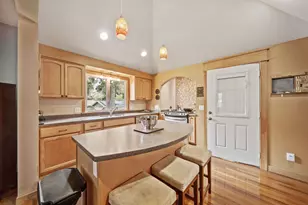 350-352 Harrison St, West Chicago, IL 60185 - Photo 5