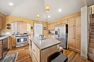 350-352 Harrison St, West Chicago, IL 60185 - Photo 3