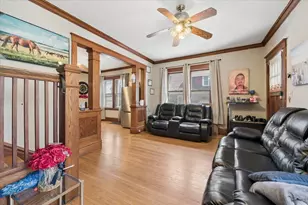 362 Evans Ave, Aurora, IL 60505 - Photo 5