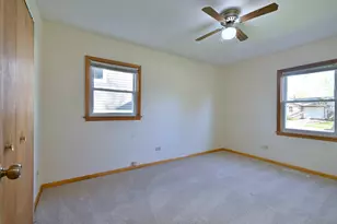 377 E Montana Ave, Glendale Heights, IL 60139 - Photo 15