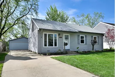377 E Montana Avenue, Glendale Heights, IL 60139 - Photo 1