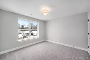 100 E Adams Ave, Villa Park, IL 60181 - Photo 21