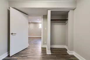 1625 W Ainslie St, Chicago, IL 60640 - Photo 3