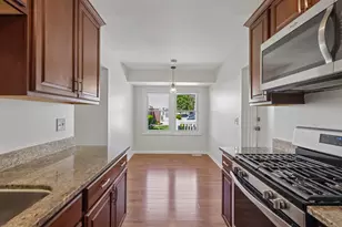 309 Northwestern Ct, Bloomingdale, IL 60108 - Photo 7