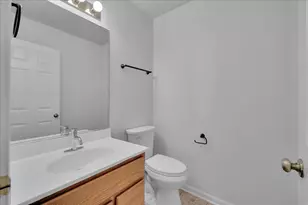 1137 Longford Rd, Bartlett, IL 60103 - Photo 19