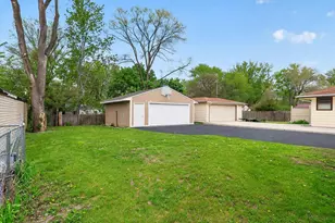 2011 Overdene Ave, Rockford, IL 61103 - Photo 29