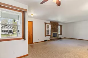 417 N Prairie St, Rockton, IL 61072 - Photo 9