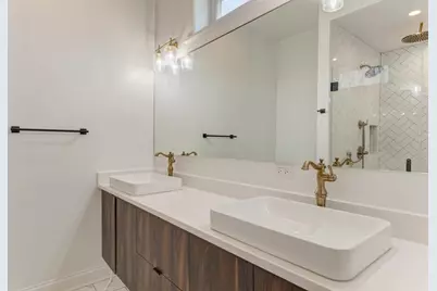 2838 N Hamlin Avenue, Chicago, IL 60618 - Photo 27
