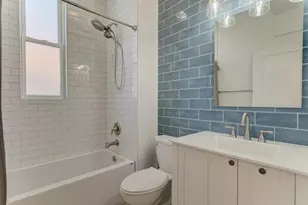 2838 N Hamlin Ave, Chicago, IL 60618 - Photo 31
