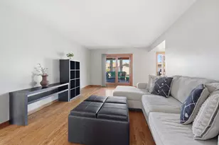 400 Banbury Ave, Elk Grove Village, IL 60007 - Photo 15