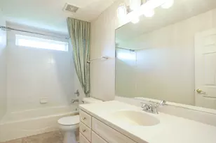 2140 Edgartown Ln, Hoffman Estates, IL 60192 - Photo 29