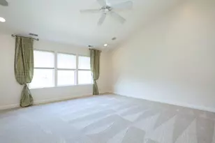2140 Edgartown Ln, Hoffman Estates, IL 60192 - Photo 23