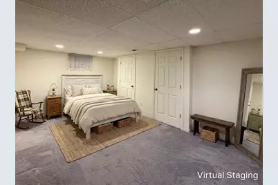 281 Governors Lane #281, Elgin, IL 60123 - Photo 19