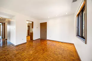 6025 N Wolcott Ave, Chicago, IL 60660 - Photo 3