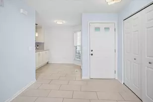 1009 Huntington Dr, Elk Grove Village, IL 60007 - Photo 5