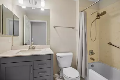 1009 Huntington Drive, Elk Grove Village, IL 60007 - Photo 17