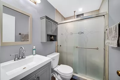 557 W Crockett Avenue, Elmhurst, IL 60126 - Photo 17