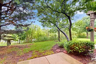 2917 Kentshire Cir, Naperville, IL 60564 - Photo 11