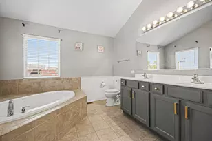 7908 Indigo Dr, Joliet, IL 60431 - Photo 13