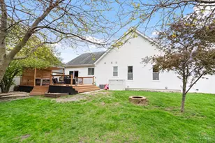 875 Red Clover Dr, Aurora, IL 60504 - Photo 43