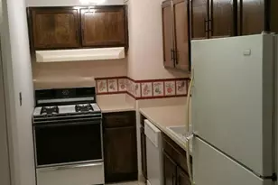 2200 S Stewart Ave, Lombard, IL 60148 - Photo 5