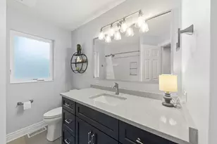 2367 Angela Ln, Aurora, IL 60502 - Photo 33