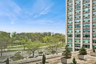 3600 N Lake Shore Dr, Chicago, IL 60613 - Photo 9