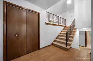 244 Arapahoe Trail, Carol Stream, IL 60188 - Photo 3