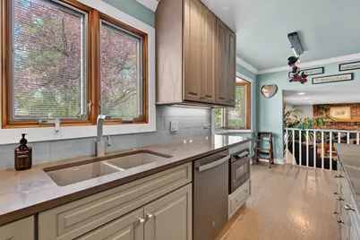 2408 Arlingdale Drive, Palatine, IL 60067 - Photo 13