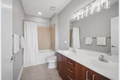 1720 Oak Avenue #711, Evanston, IL 60201 - Photo 11