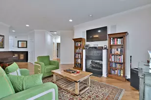 4953 Oakton St, Skokie, IL 60077 - Photo 5