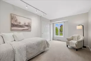 1207 Abbey Ct, Libertyville, IL 60048 - Photo 23