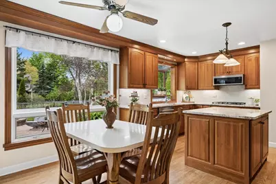 1207 Abbey Court, Libertyville, IL 60048 - Photo 13