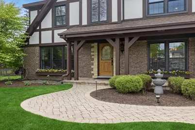 1207 Abbey Court, Libertyville, IL 60048 - Photo 3
