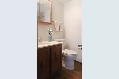 207 Uteg Street #201, Crystal Lake, IL 60014 - Photo 9