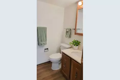 207 Uteg Street #201, Crystal Lake, IL 60014 - Photo 7