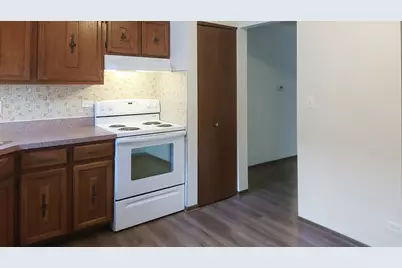 207 Uteg Street #201, Crystal Lake, IL 60014 - Photo 5