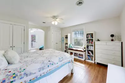 625 E Center Avenue, Lake Bluff, IL 60044 - Photo 27