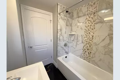 7657 S Wolcott Avenue, Chicago, IL 60620 - Photo 11