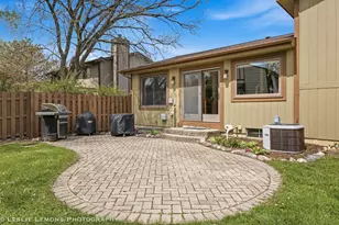 497 Sequoia Trail, Roselle, IL 60172 - Photo 3