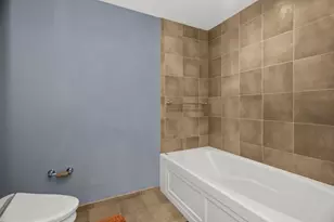 130 N Garland Ct, Chicago, IL 60603 - Photo 9