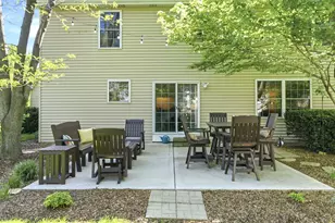 721 Churchill Ln, Oswego, IL 60543 - Photo 29