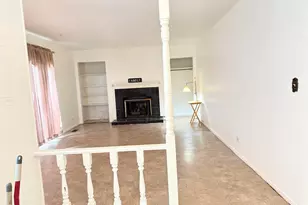 375 Longford Dr, Elgin, IL 60120 - Photo 13