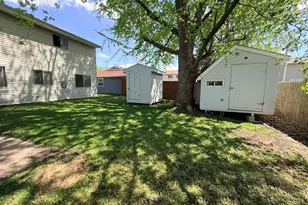 375 Longford Dr, Elgin, IL 60120 - Photo 27